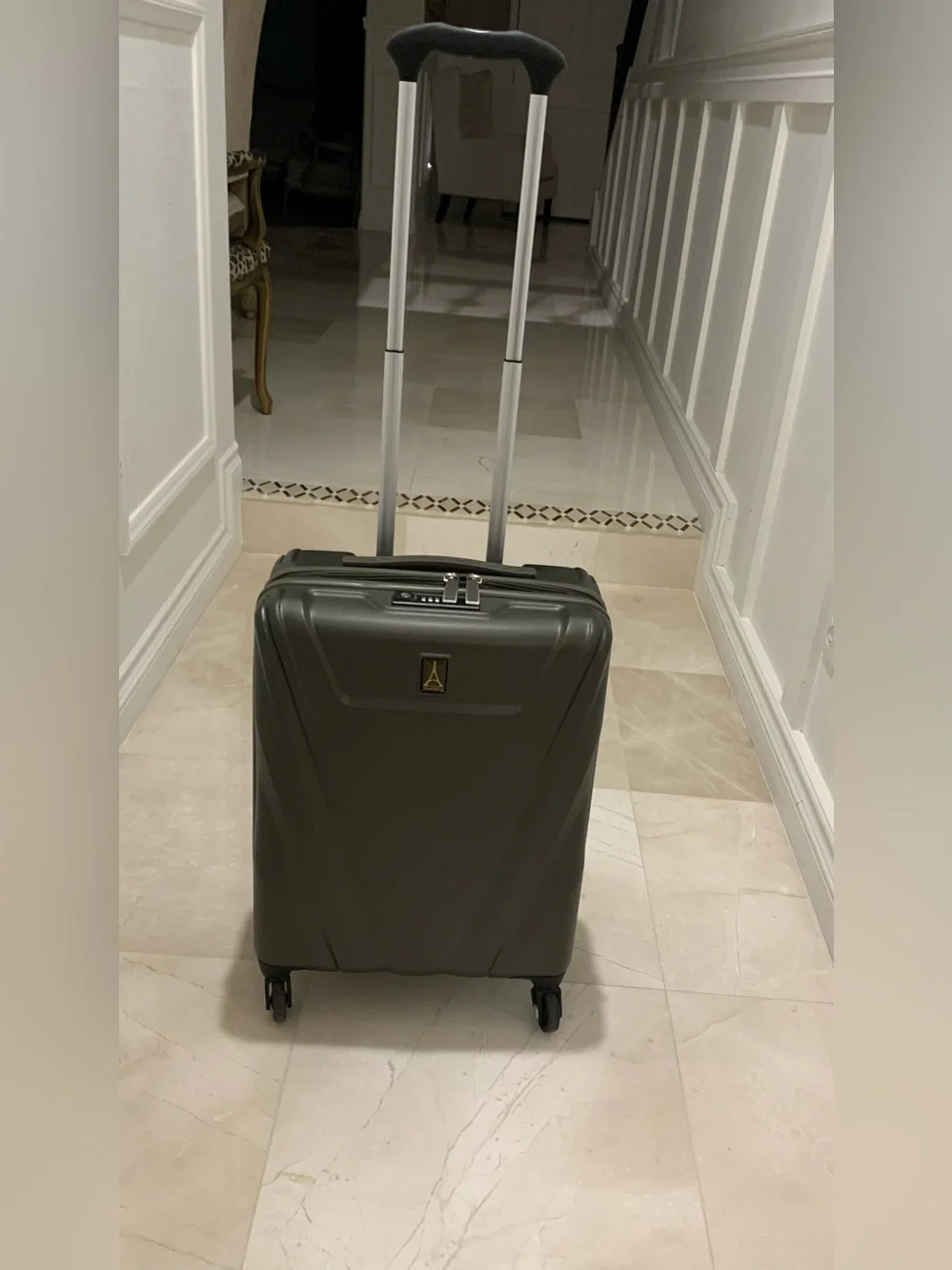 TRAVELPRO Maxlite 5 21-Inch Hardside Expandable Carry-On Spinner Luggage
